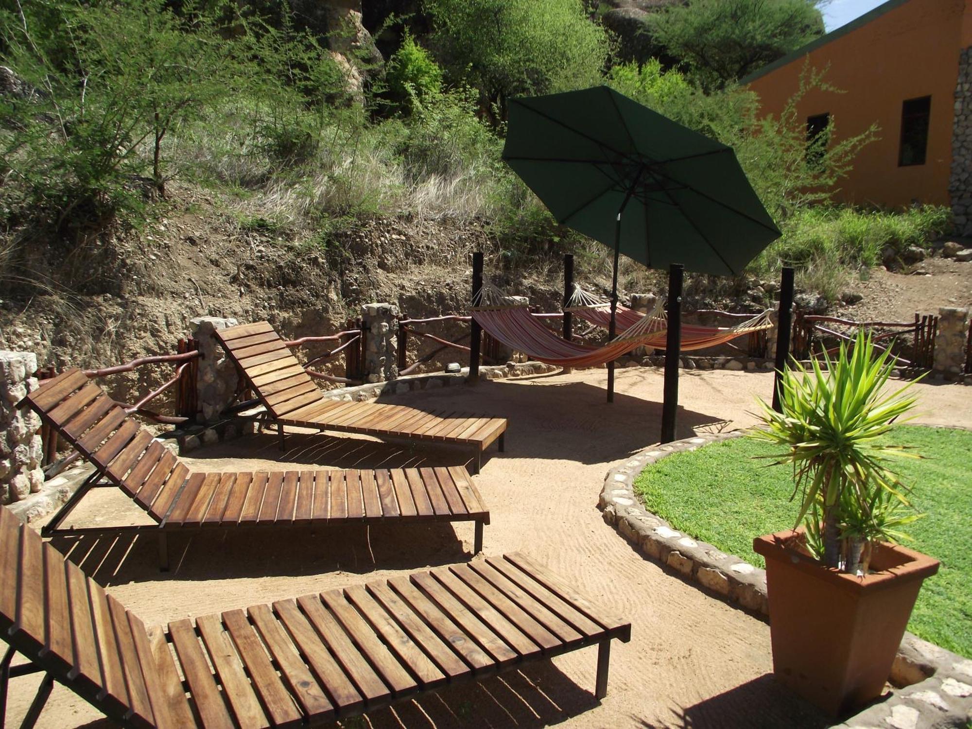 아웃조 Sasa Safari Camp & Tours 빌라 외부 사진